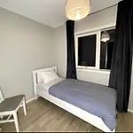 New Duplex Apartment Near The City With Free Private Parking